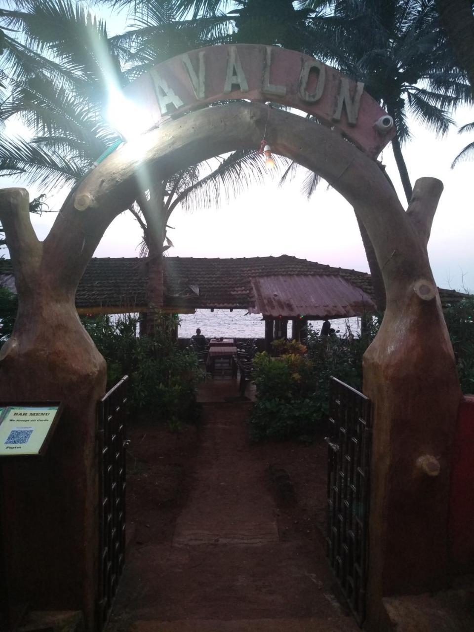 Avalon Sunset Anjuna Exterior foto